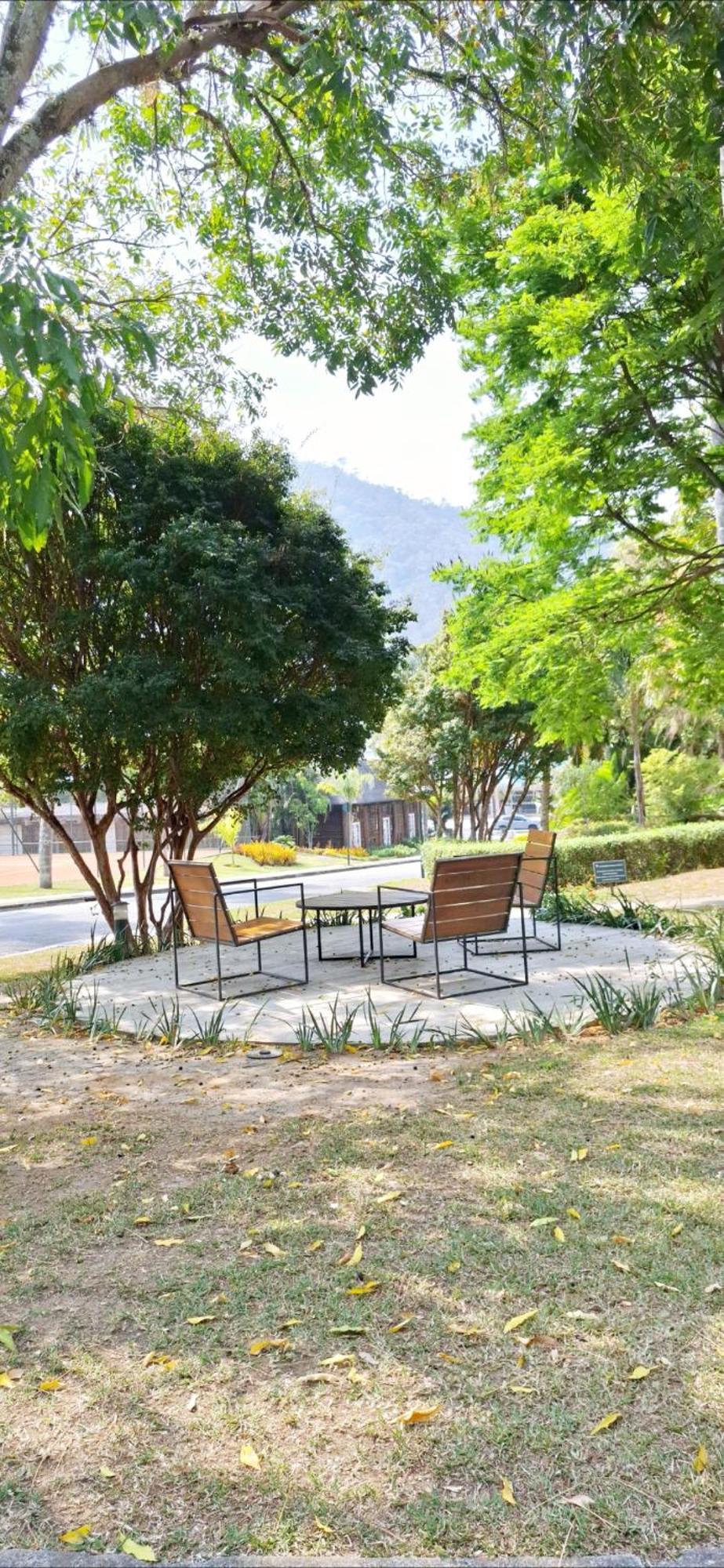 Apartment Granja Brasil - Lindo - Com Piscina E Lazer - No Centro De Itaipava