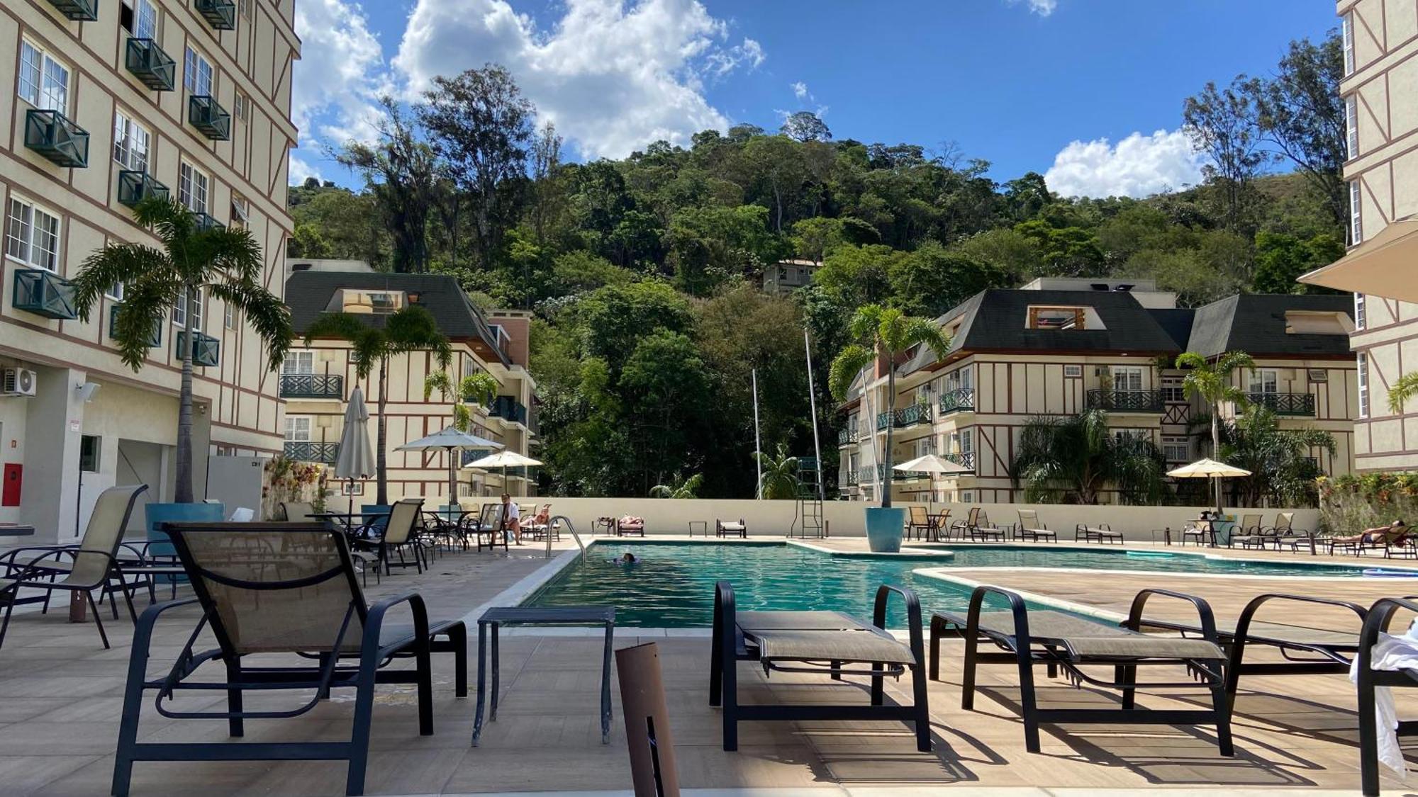 Apartment Granja Brasil - Lindo - Com Piscina E Lazer - No Centro De Itaipava *
